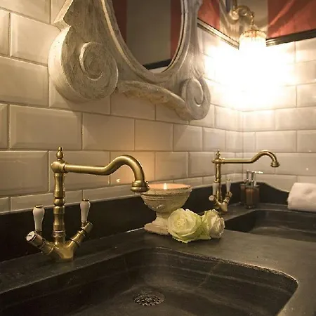 فندق 's Gravenhof فورين