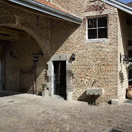 's Gravenhof فورين