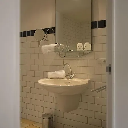 's Gravenhof فورين